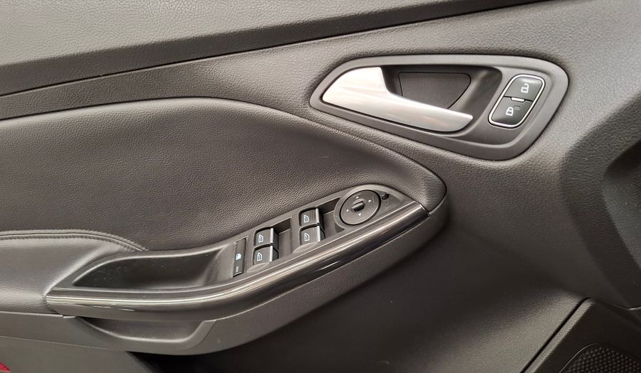 Ford Focus Iii 2.0 TITANIUM AT Sedan 2019