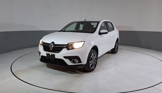 Renault • Logan