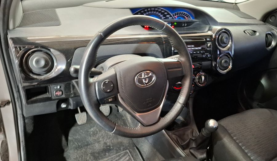 Toyota Etios 1.5 XLS 2016 Sedan