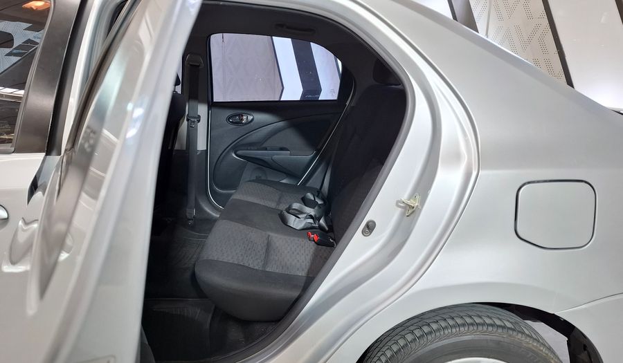 Toyota Etios 1.5 XLS 2016 Sedan