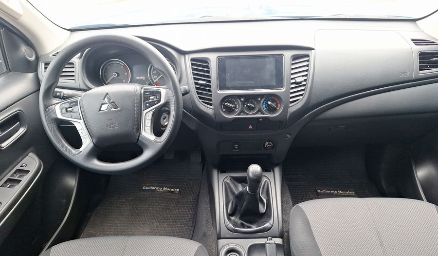 Mitsubishi L200 2.4 TD WORK DC CR Pickup 2023