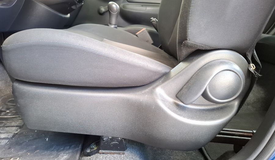 Nissan March 1.6 SENSE Hatchback 2024