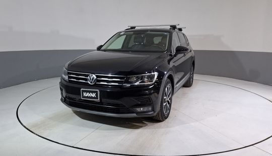 Volkswagen • Tiguan