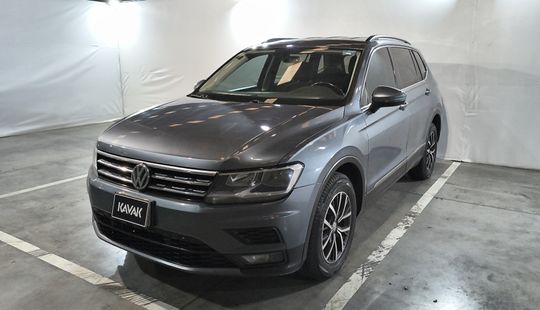Volkswagen • Tiguan