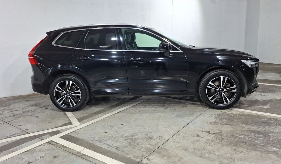 Volvo Xc60 2.0 T5 MOMENTUM AUTO AWD Suv 2021
