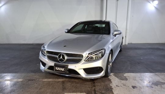 Mercedes Benz • Clase C