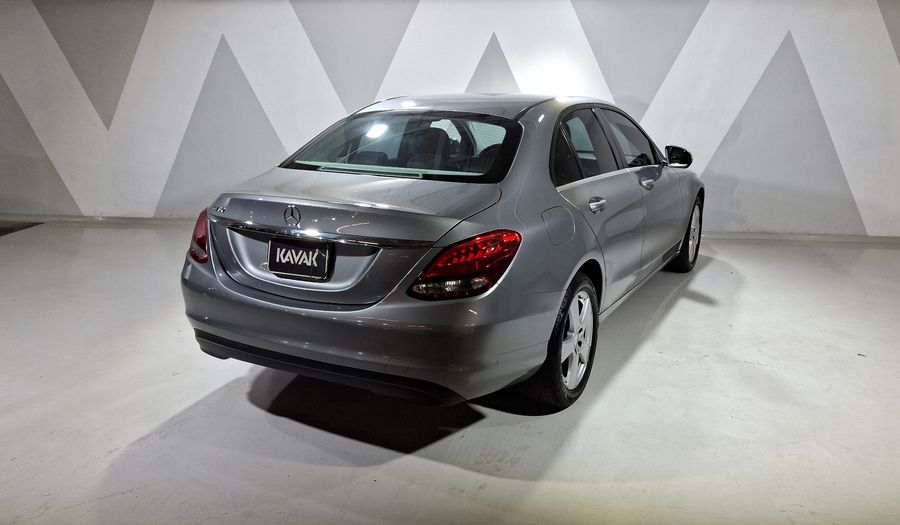 Mercedes Benz Clase C 1.6 180 CGI AT Sedan 2017
