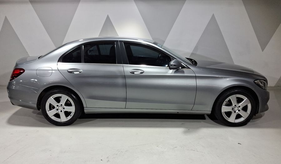 Mercedes Benz Clase C 1.6 180 CGI AT Sedan 2017