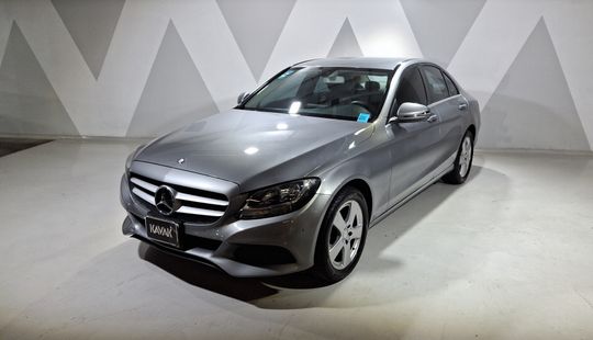 Mercedes Benz • Clase C