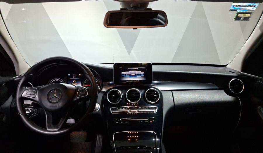 Mercedes Benz Clase C 1.6 180 CGI AT Sedan 2017
