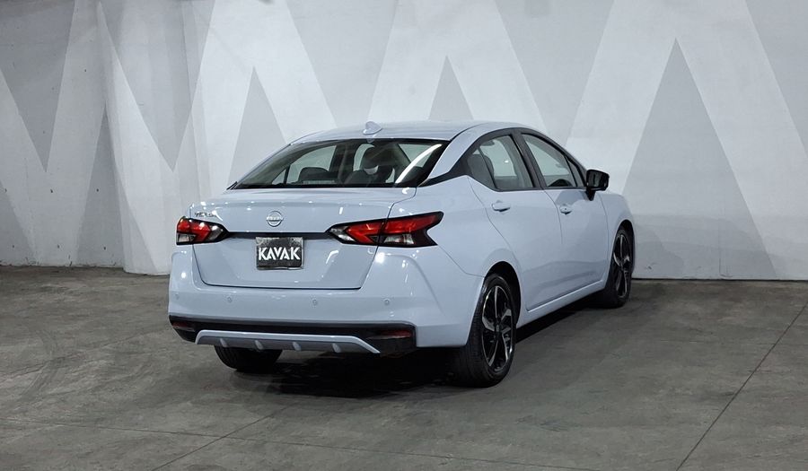 Nissan Versa 1.6 EXCLUSIVE CVT Sedan 2023