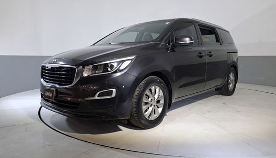 Kia • Sedona