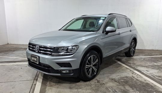 Volkswagen • Tiguan
