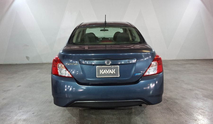 Nissan Versa 1.6 ADVANCE TA AC Sedan 2016