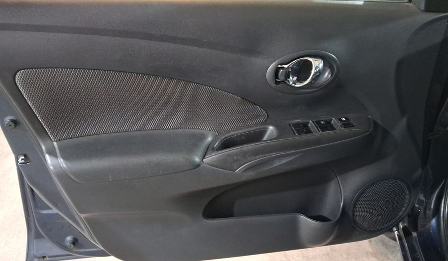 Nissan Versa 1.6 ADVANCE TA AC Sedan 2016