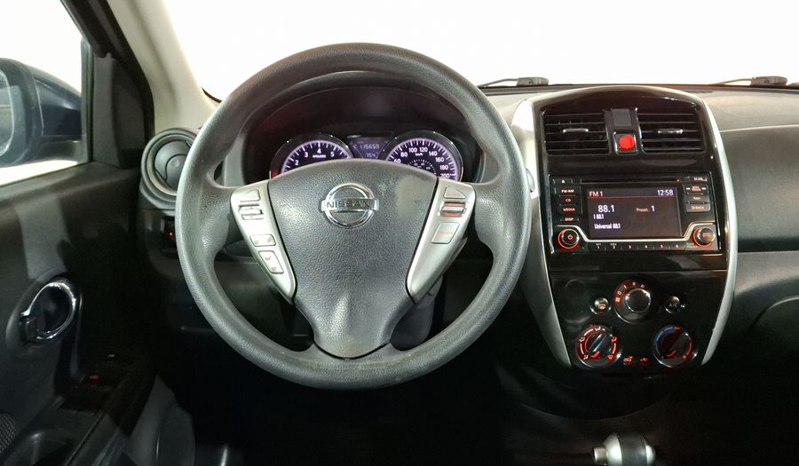 Nissan Versa 1.6 ADVANCE TA AC Sedan 2016