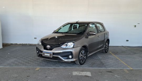 Toyota • Etios