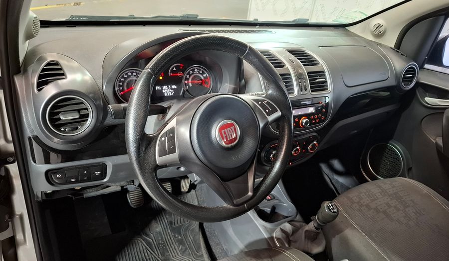 Fiat Palio 1.4 ATTRACTIVE Hatchback 2017