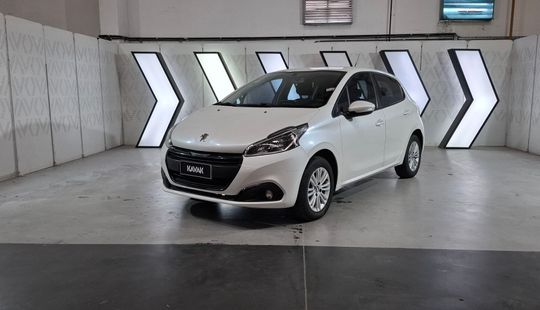 Peugeot • 208