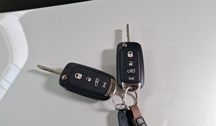 Fiat Cronos 1.3 DRIVE PLUS CVT Sedan 2026