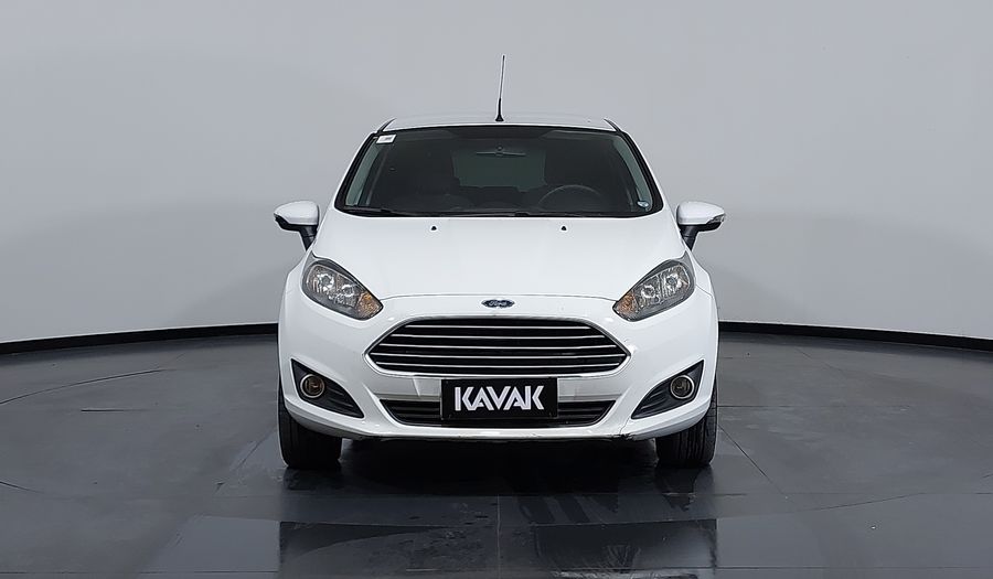 Ford Fiesta 1.6 SEL AT Hatchback 2017