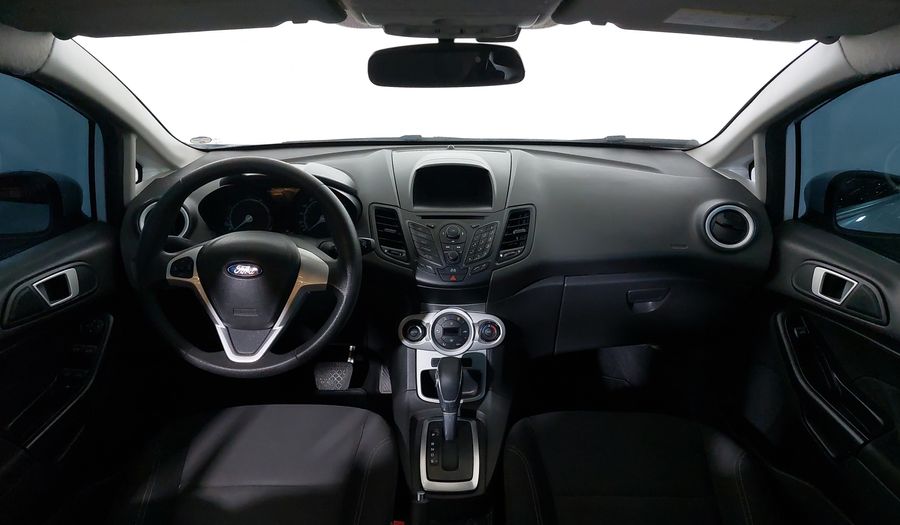 Ford Fiesta 1.6 SEL AT Hatchback 2017