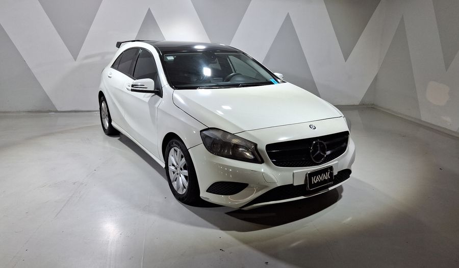 Mercedes Benz Clase A 1.6 180 CGI 7G-DCT Hatchback 2014