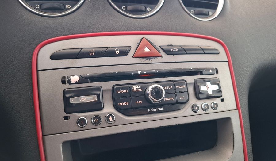 Peugeot 408 2.0 16V ALLURE+ Sedan 2014