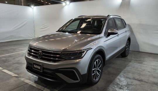 Volkswagen • Tiguan