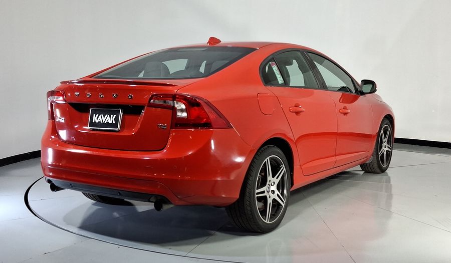 Volvo S60 2.0 SPORT T4 Sedan 2016