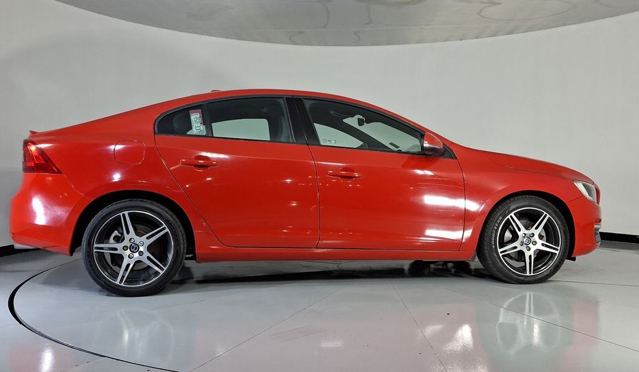Volvo S60 2.0 SPORT T4 Sedan 2016