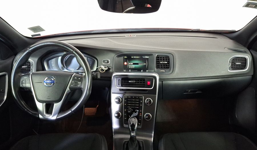 Volvo S60 2.0 SPORT T4 Sedan 2016