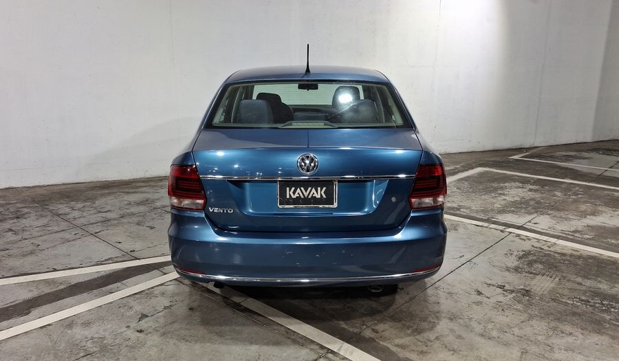 Volkswagen Vento 1.6 COMFORTLINE TIPTRONIC Sedan 2018