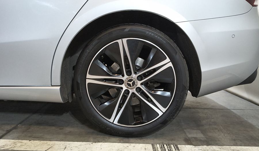 Mercedes Benz Clase A 1.3 200 PROGRESSIVE LINE DCT Sedan 2023