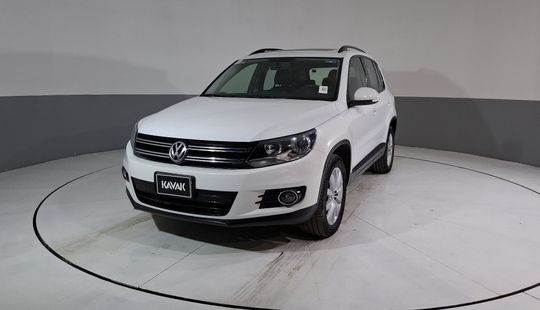 Volkswagen • Tiguan