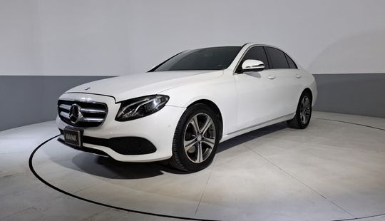 Mercedes Benz • Clase E