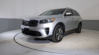 Kia • Sorento