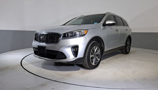 Kia • Sorento