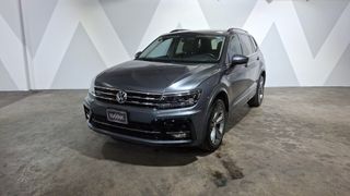 Volkswagen • Tiguan