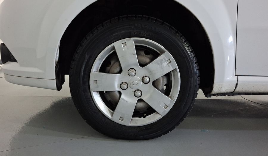Chevrolet Aveo 1.6 MT M Sedan 2015