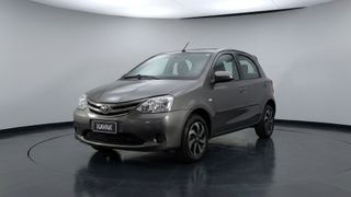Toyota • Etios