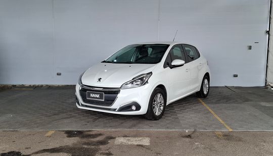 Peugeot • 208