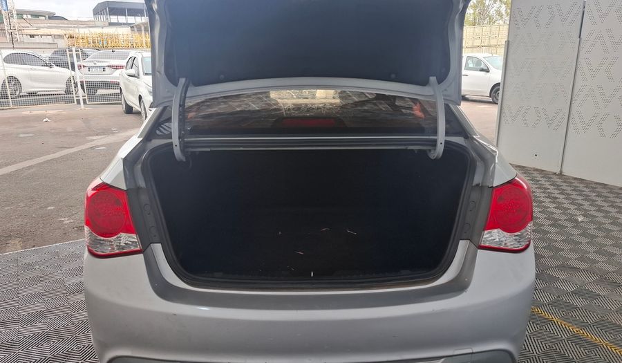 Chevrolet Cruze 1.8 LT Sedan 2013