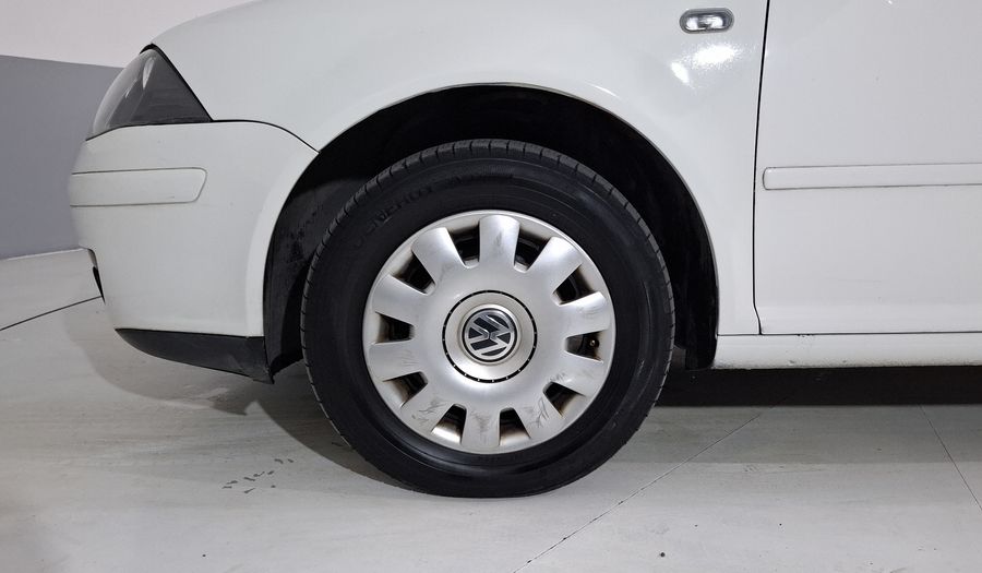 Volkswagen Jetta Clasico 2.0 CL TIPTRONIC Sedan 2013