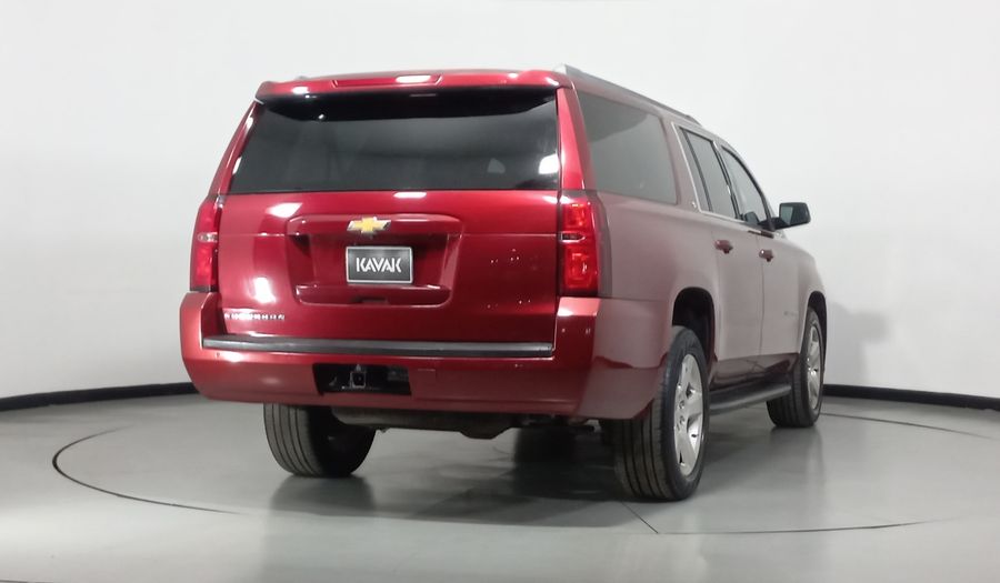 Chevrolet Suburban 5.3 C LT AT Suv 2016