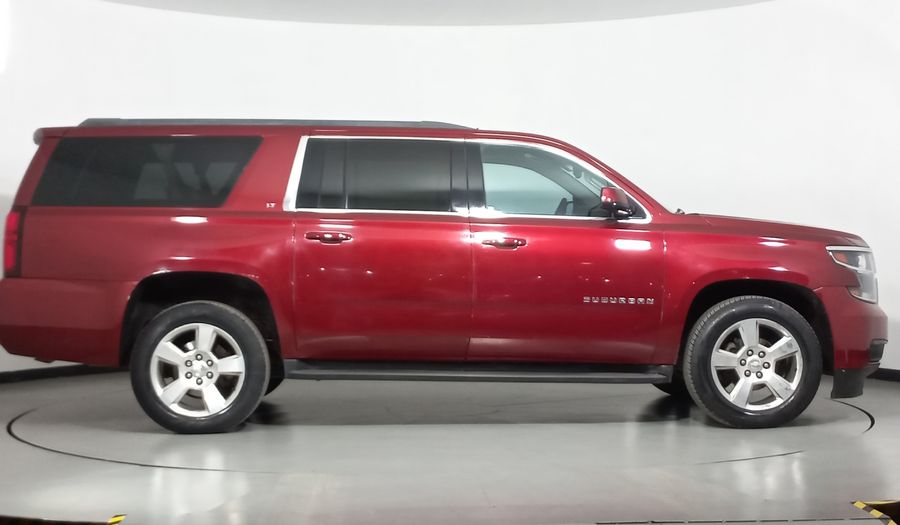 Chevrolet Suburban 5.3 C LT AT Suv 2016