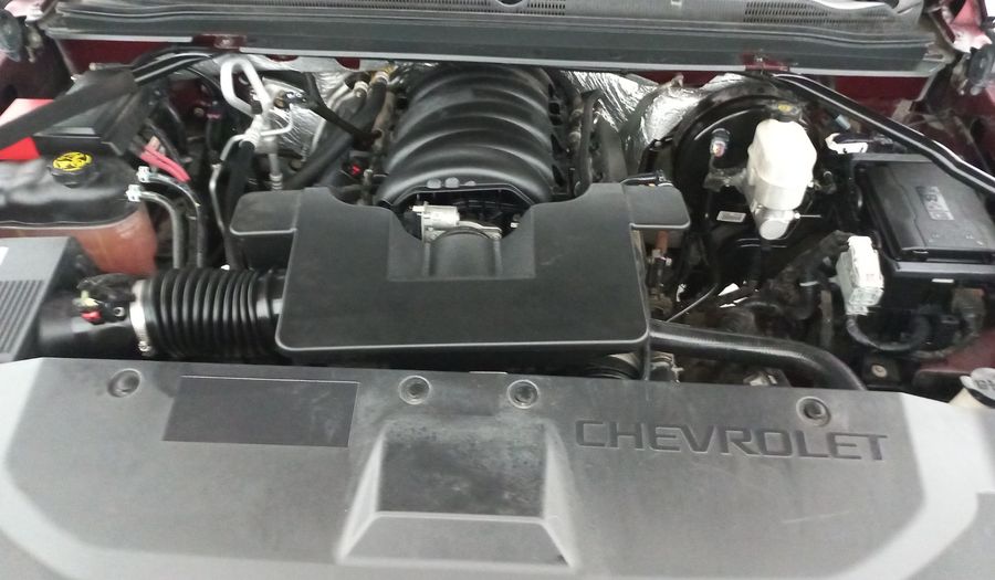 Chevrolet Suburban 5.3 C LT AT Suv 2016
