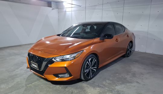 Nissan • Sentra