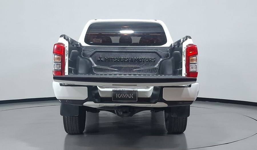 Mitsubishi L200 2.4 GLS DIESEL AUTO 4WD Pickup 2023