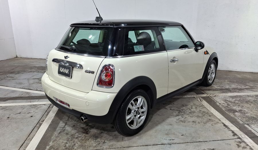 Mini Cooper 1.6 COOPER SALT AT Hatchback 2012